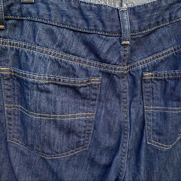 L.L. Bean Classic Fit Straight Jean Shorts 10 Reg Boat Shorts - Picture 5 of 6